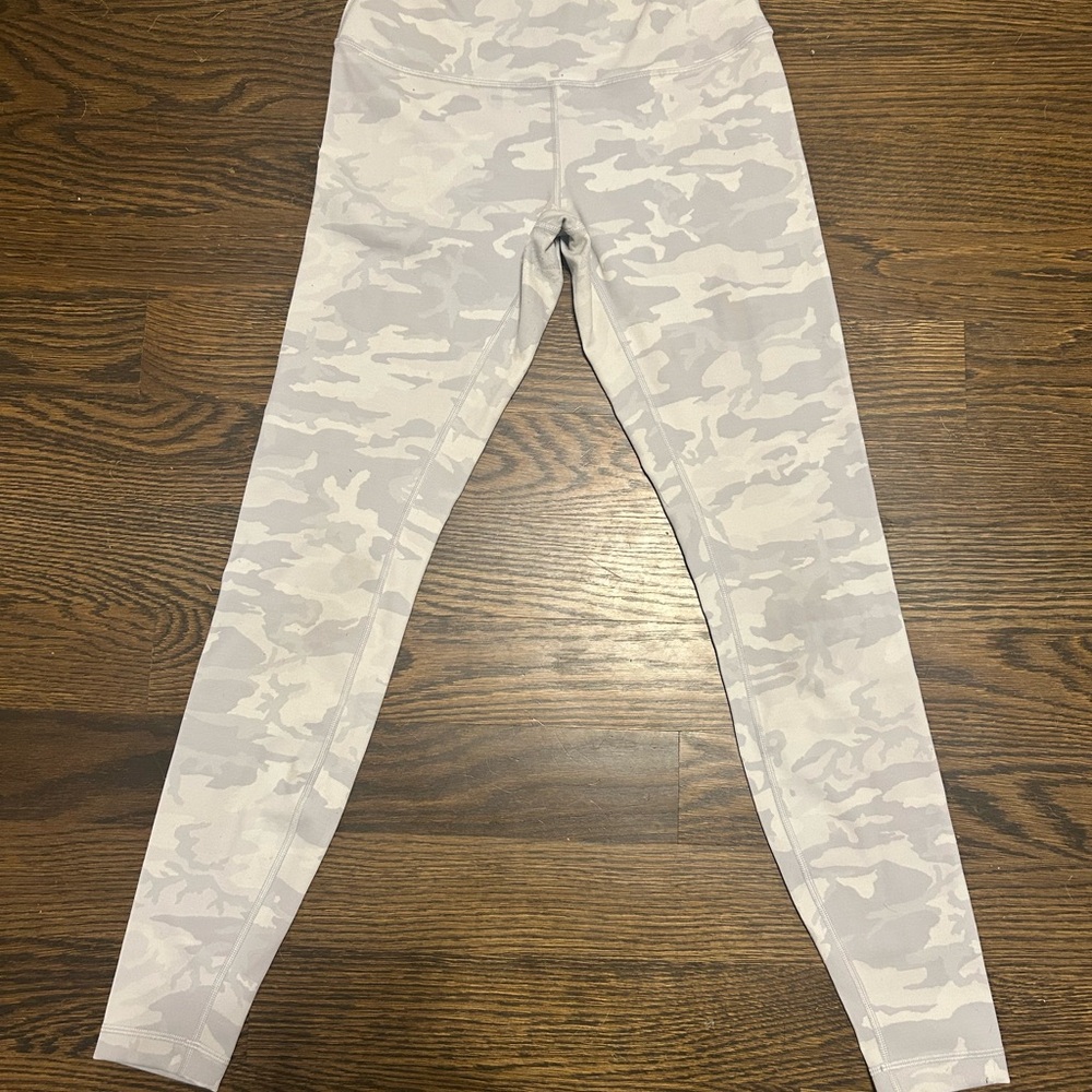 Women’s Camo Leggings